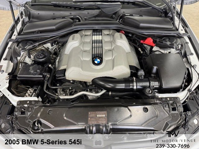 Used 2005 BMW 545i Sedan RWD image 33