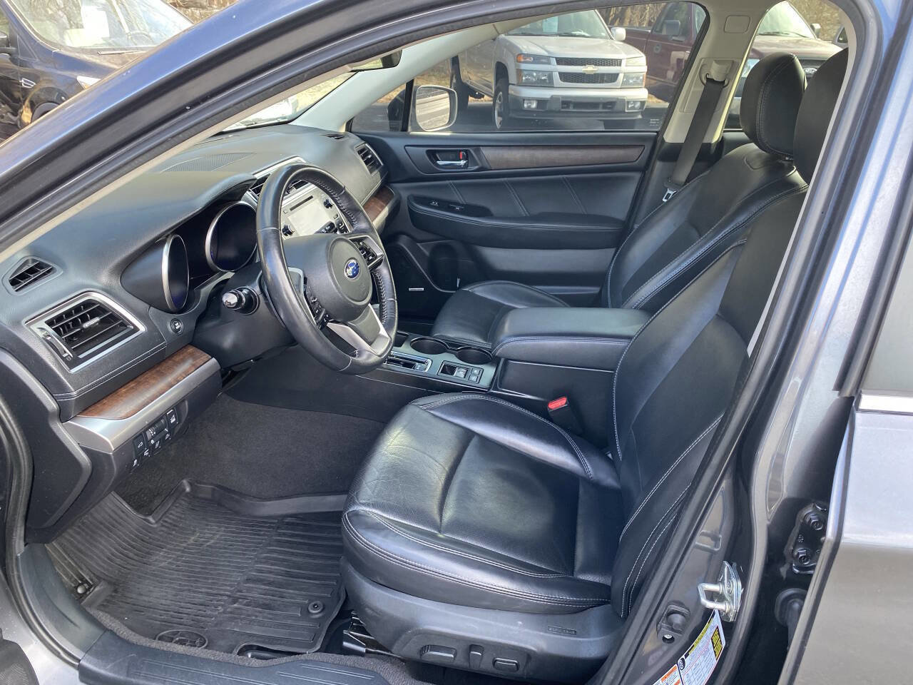 Used 2019 Subaru Outback 3.6R Limited w/ Protection Package #1 image 9