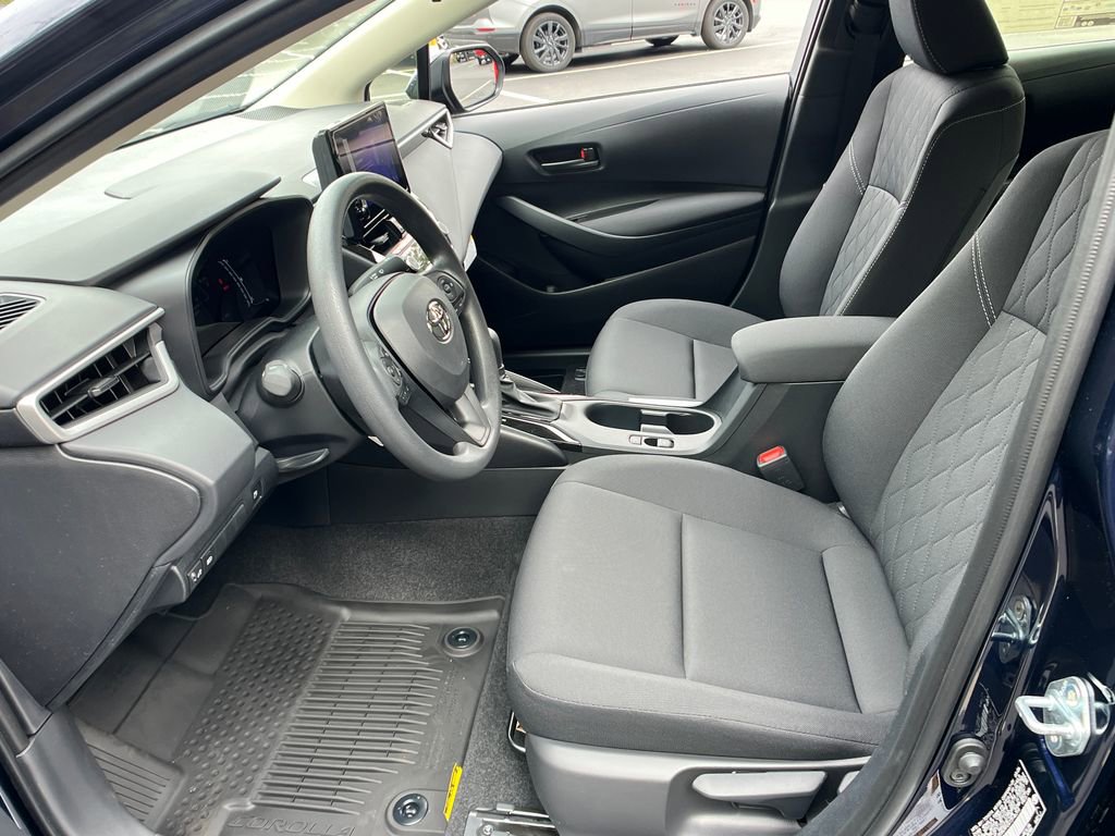 New 2026 Toyota Corolla LE w/ LE Premium Package FWD image 9