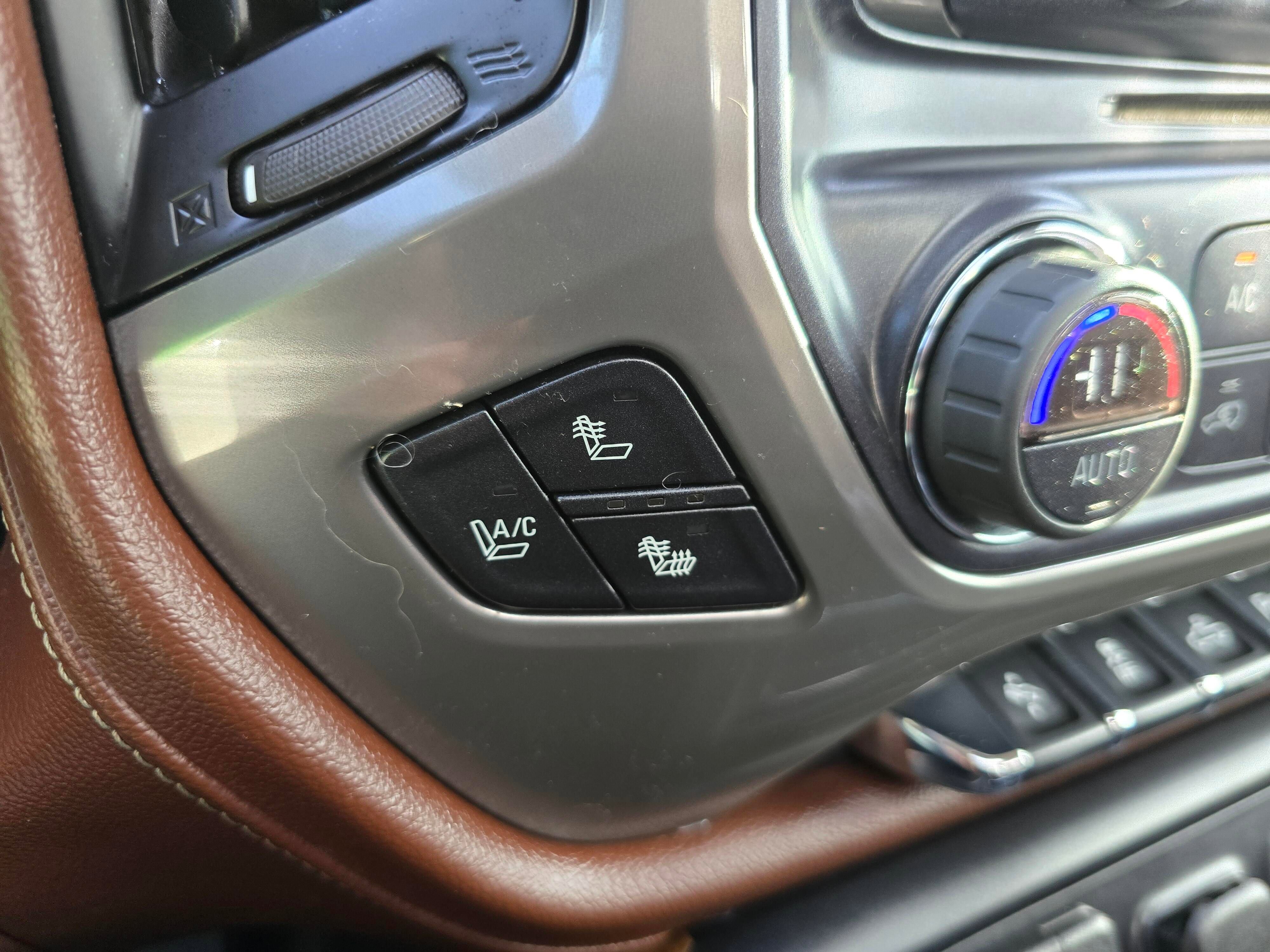 Used 2015 Chevrolet Silverado 3500 High Country image 18