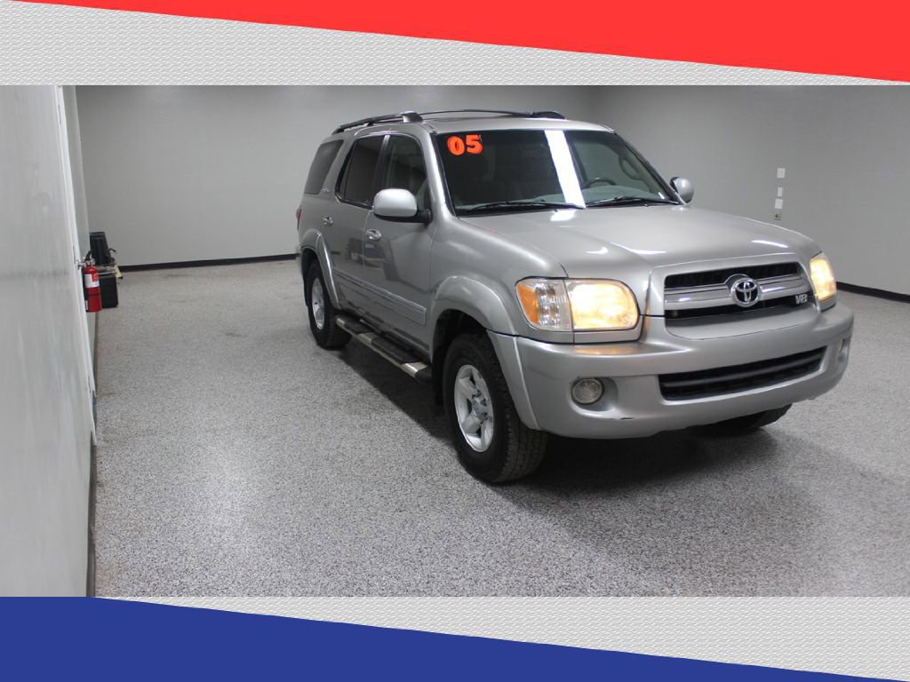 Used 2005 Toyota Sequoia SR5 image 1
