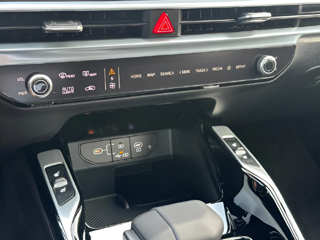 New 2026 Kia Sorento SX AWD/4WD image 14