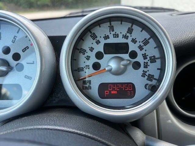 Used 2004 MINI Cooper Hardtop FWD image 7