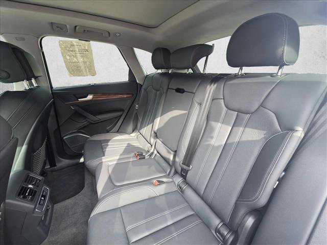 Certified 2023 Audi Q5 2.0T Premium Plus w/ Premium Plus Package AWD/4WD image 16