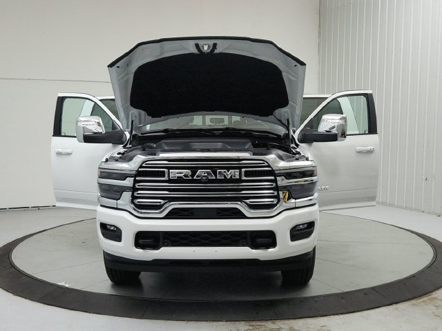 New 2026 RAM 2500 Laramie AWD/4WD image 11