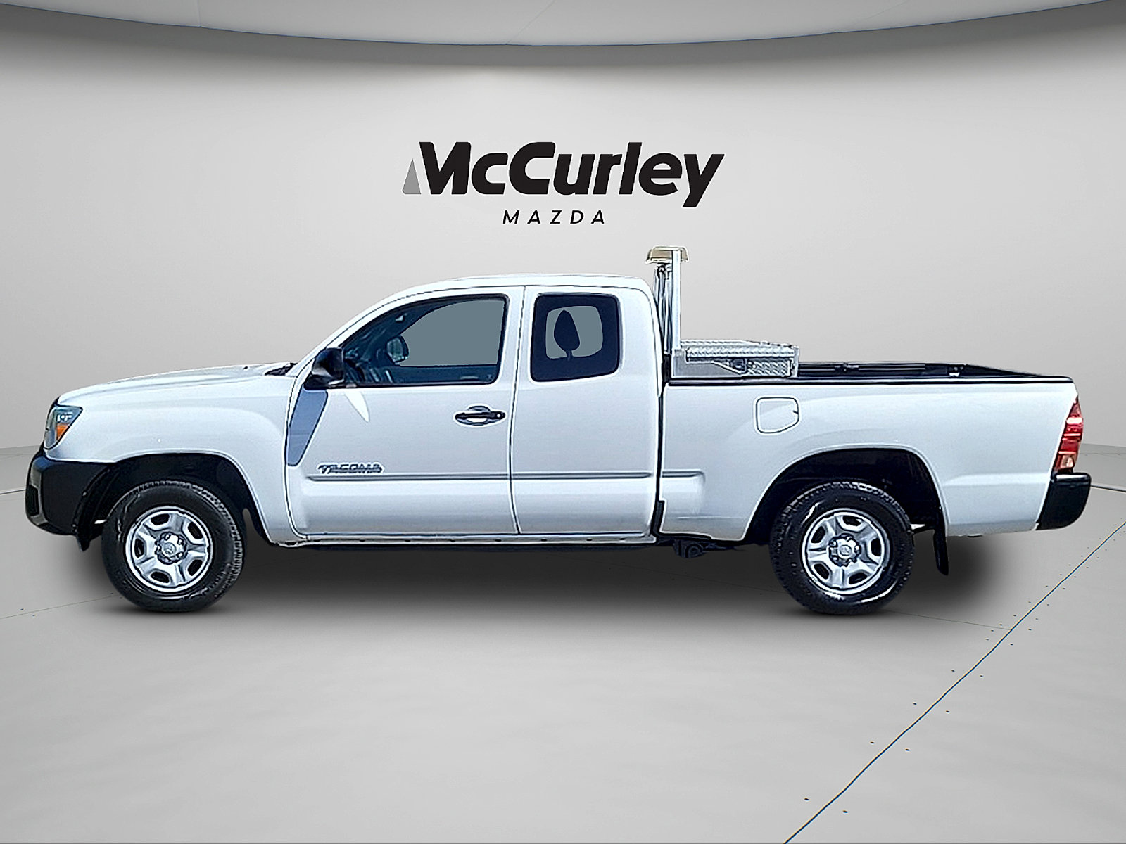 Used 2015 Toyota Tacoma 2WD Access Cab image 4