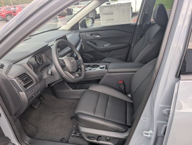New 2026 Nissan Rogue Dark Armor AWD/4WD image 14