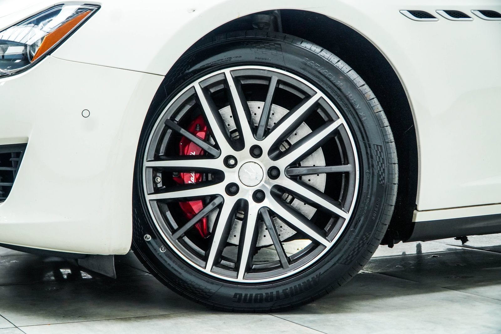 Used 2019 Maserati Ghibli S Q4 AWD/4WD image 6