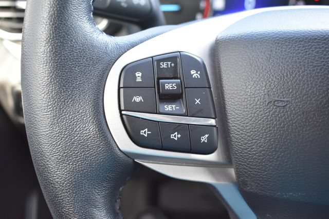 Used 2023 Ford Explorer XLT w/ Equipment Group 202A AWD/4WD image 21