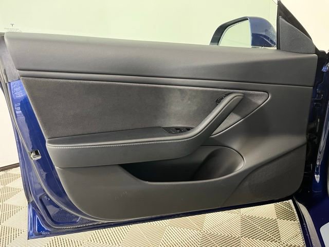 Used 2018 Tesla Model 3 Long Range image 10