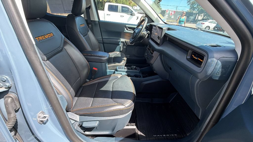 Certified 2025 Ford Maverick Tremor AWD/4WD image 28
