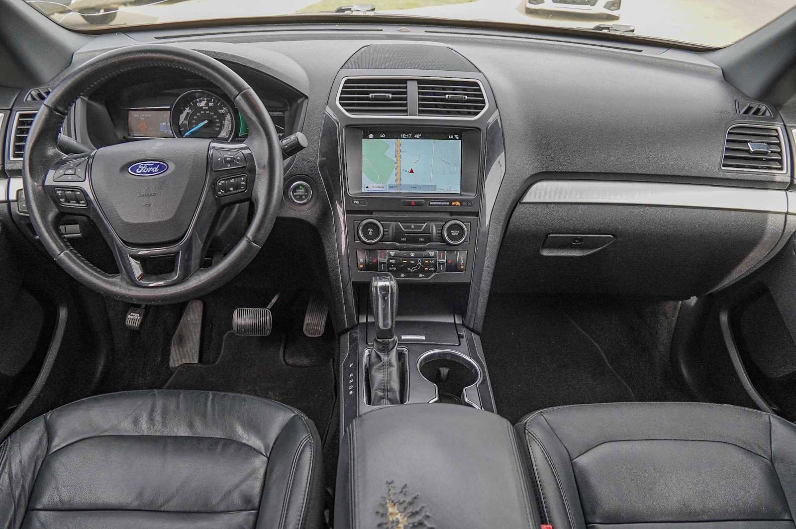 Used 2017 Ford Explorer XLT w/ Equipment Group 202A image 25