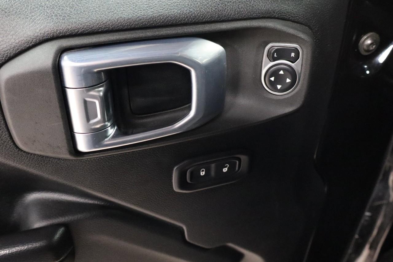 Used 2021 Jeep Wrangler Unlimited Rubicon w/ Steel Bumper Group image 11