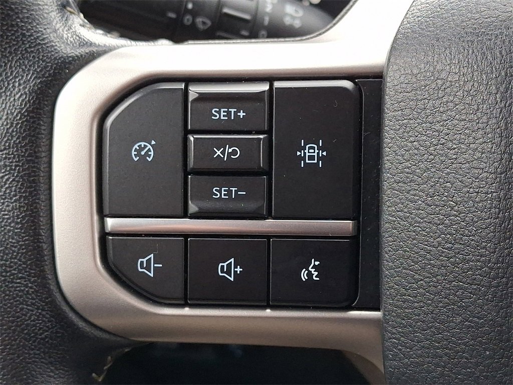 Used 2024 Ford Expedition Max XLT image 23