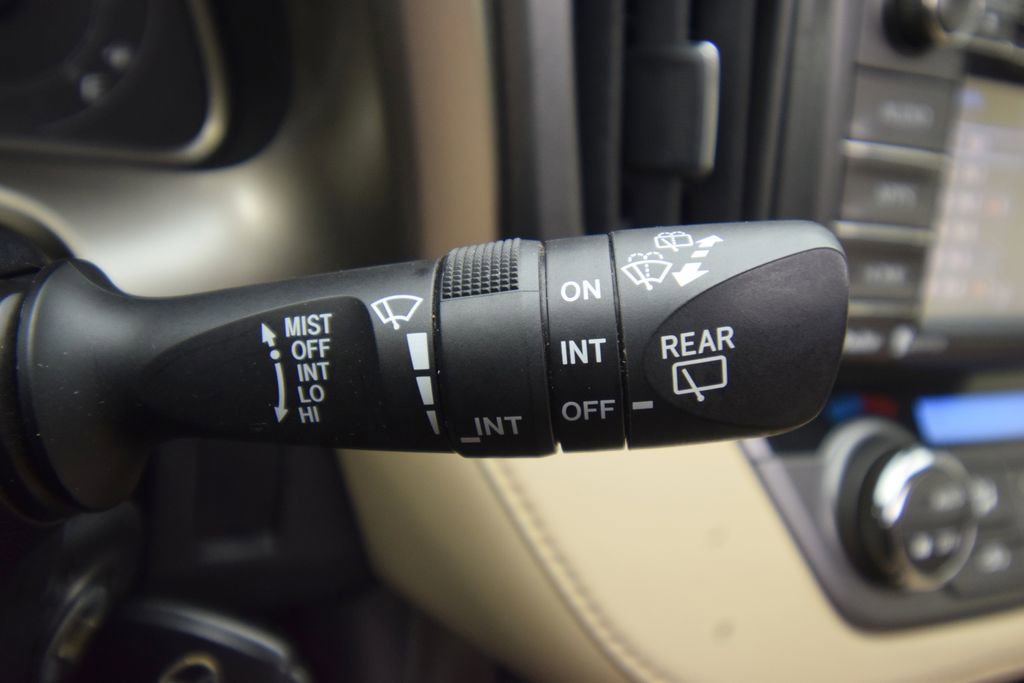 Used 2015 Toyota RAV4 XLE image 33