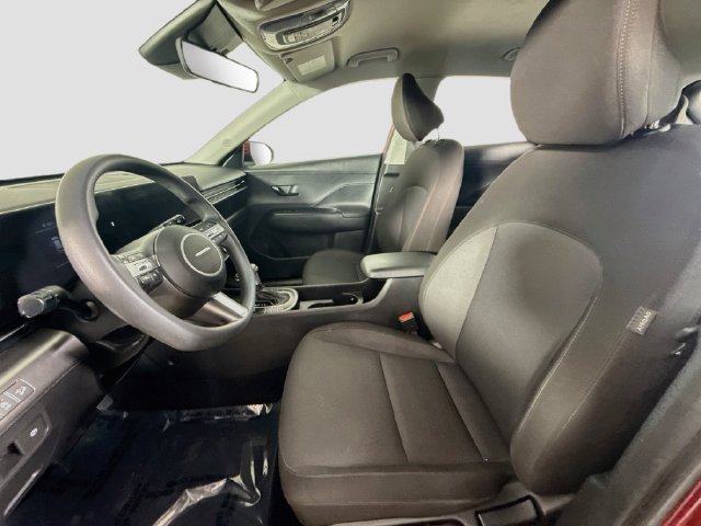 Used 2025 Hyundai Kona SE FWD image 21