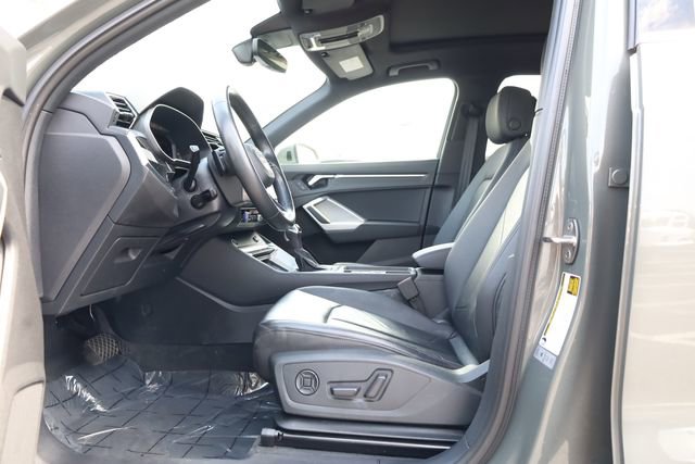 Used 2023 Audi Q3 2.0T Premium Plus w/ Premium Plus Package image 11