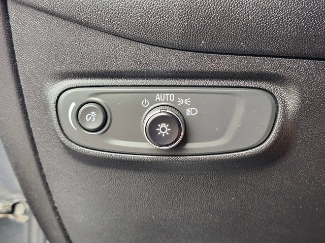 Used 2018 Chevrolet Equinox LT w/ Sun & Infotainment Package AWD/4WD image 24