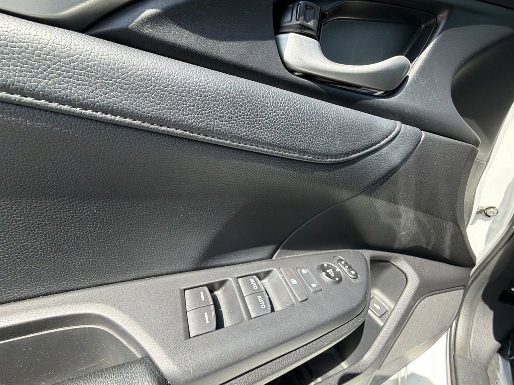 Used 2019 Honda Civic EX-L image 28