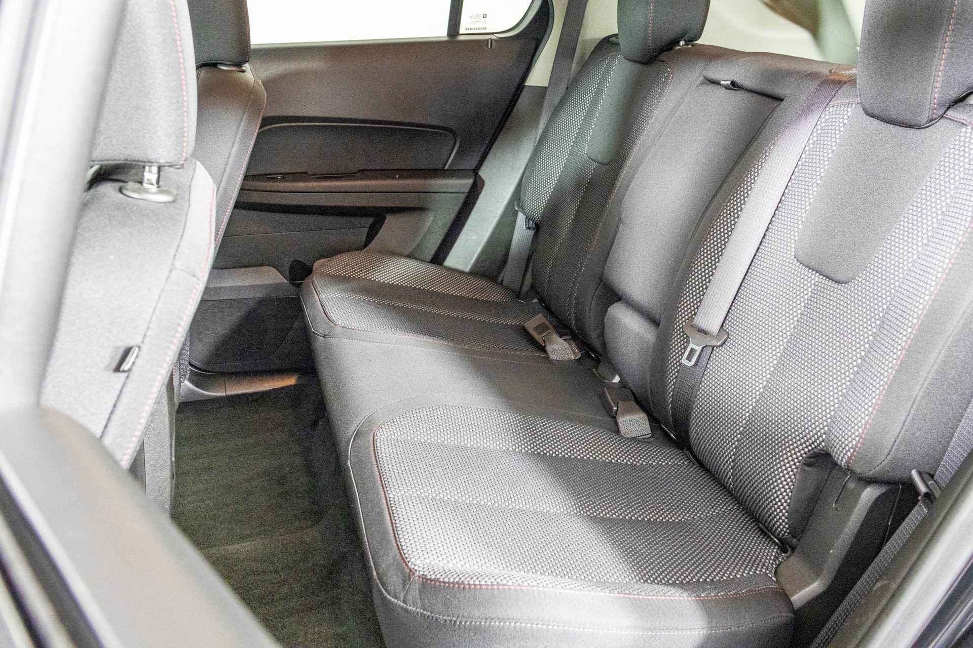 Used 2017 Chevrolet Equinox LT w/ Convenience Package image 33