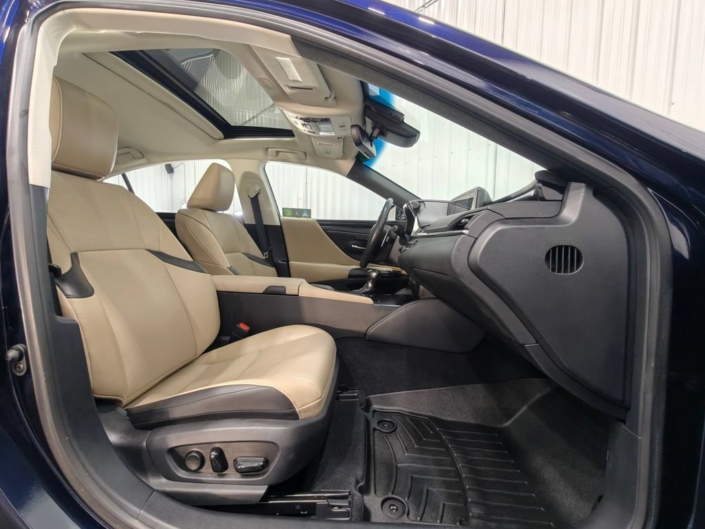 Used 2020 Lexus ES 350 w/ Premium Package FWD image 27