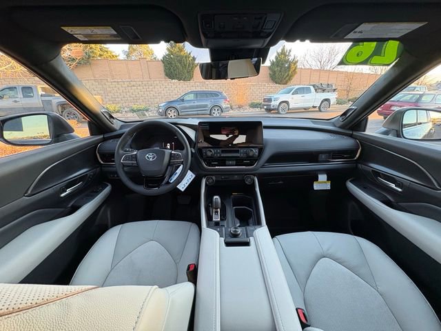 Used 2026 Toyota Grand Highlander AWD Hybrid image 13