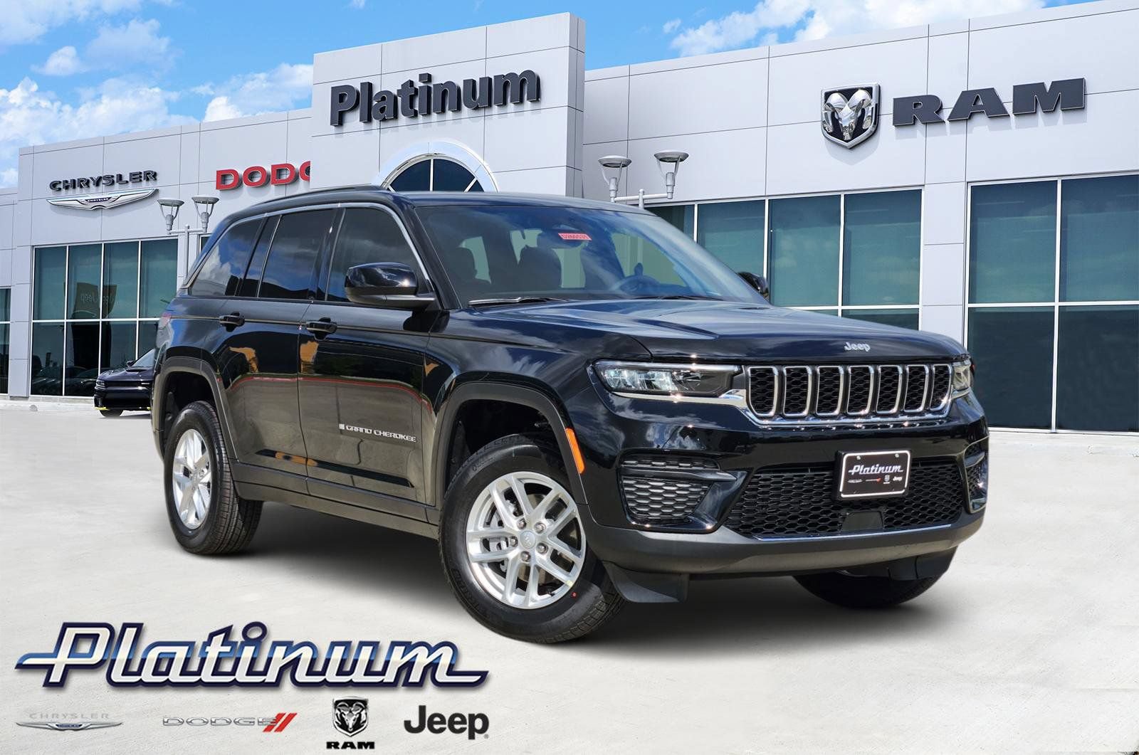 New 2026 Jeep Grand Cherokee Laredo RWD 360° Tour