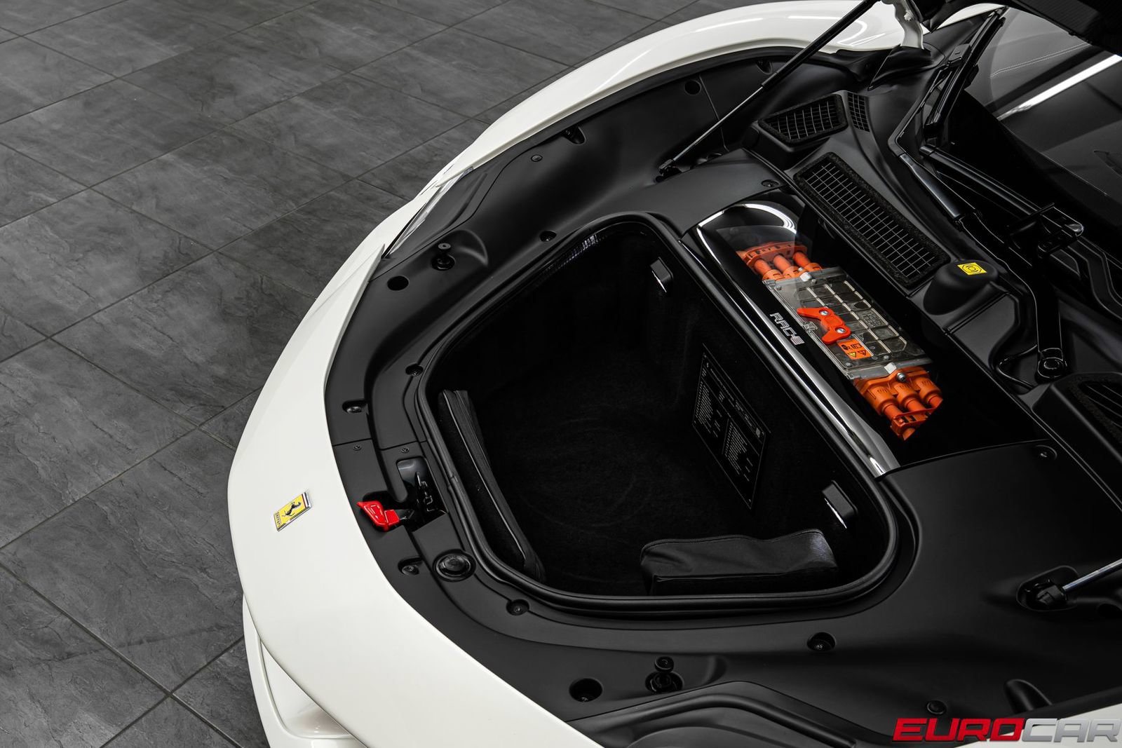 Used 2023 Ferrari SF90 Stradale AWD/4WD image 11