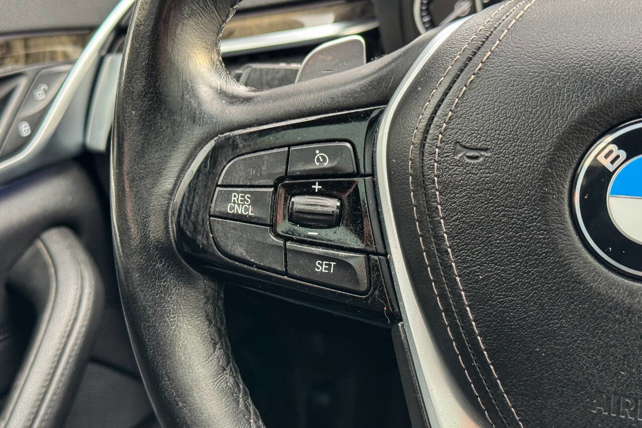 Used 2018 BMW 530i xDrive image 29