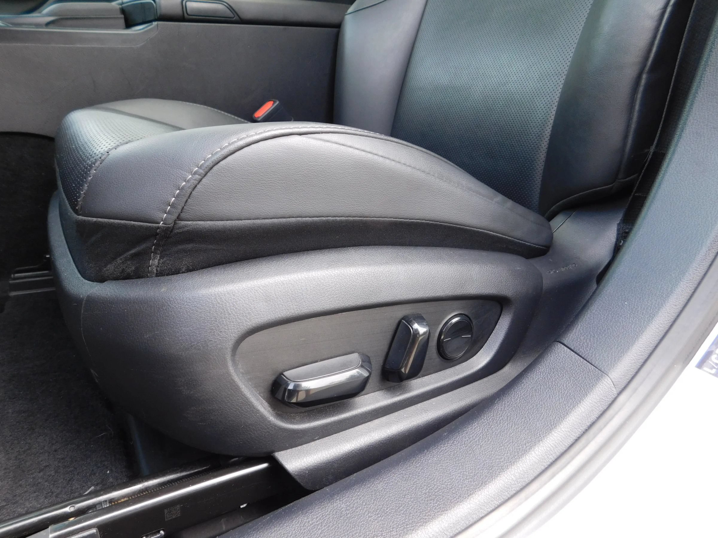 Used 2021 Lexus ES 350 w/ Premium Package FWD image 16