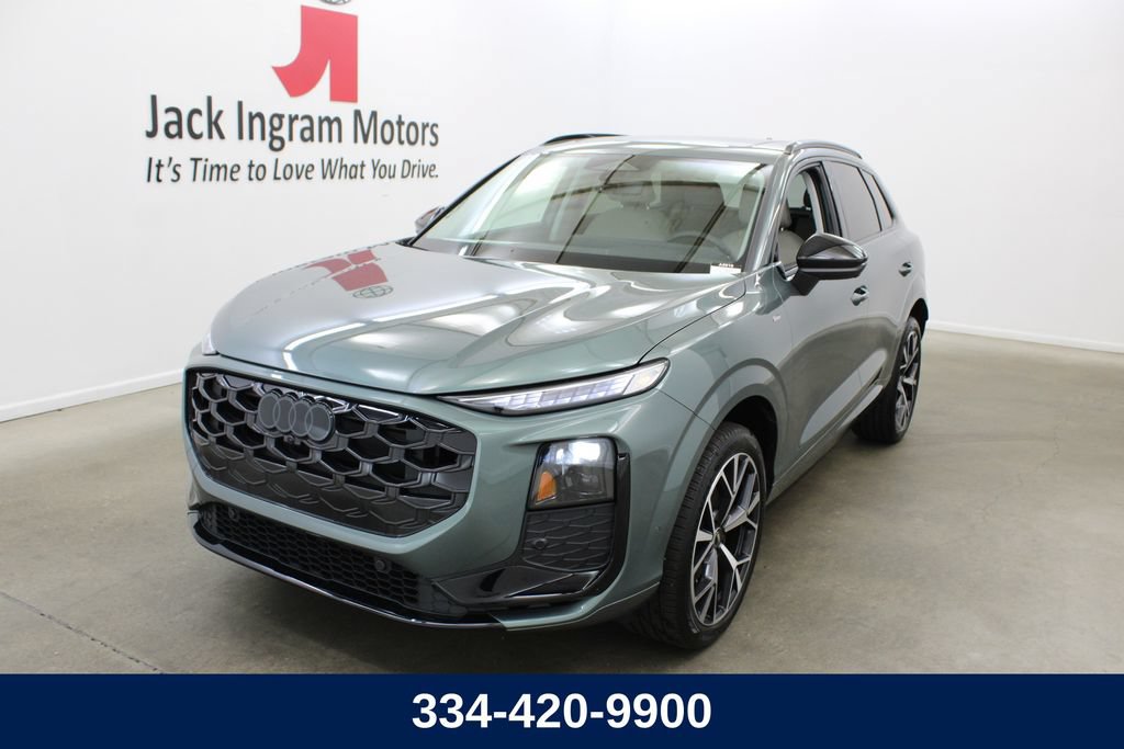 New 2026 Audi Q3 quattro 2.0T
