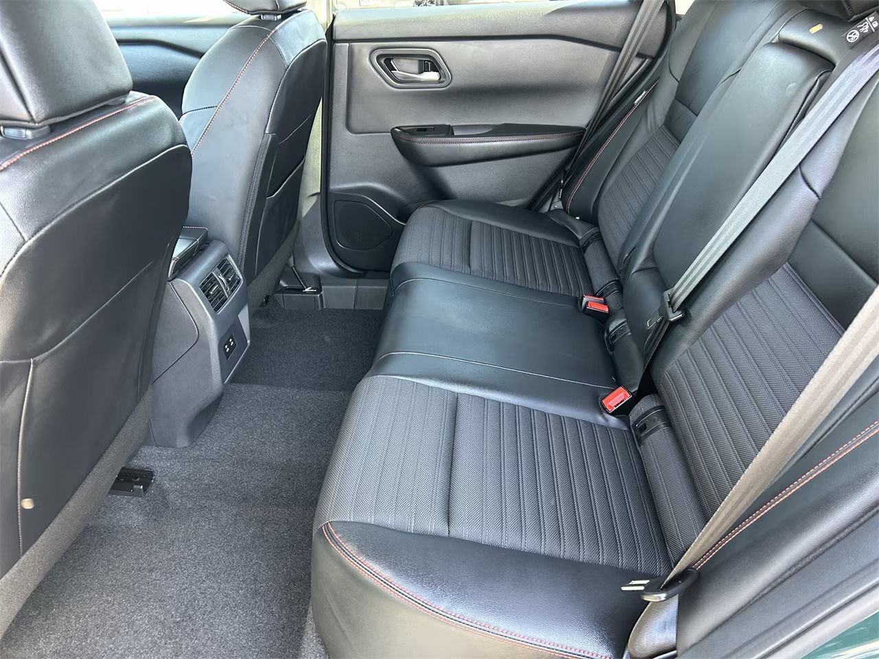 New 2026 Nissan Rogue SV AWD/4WD image 15