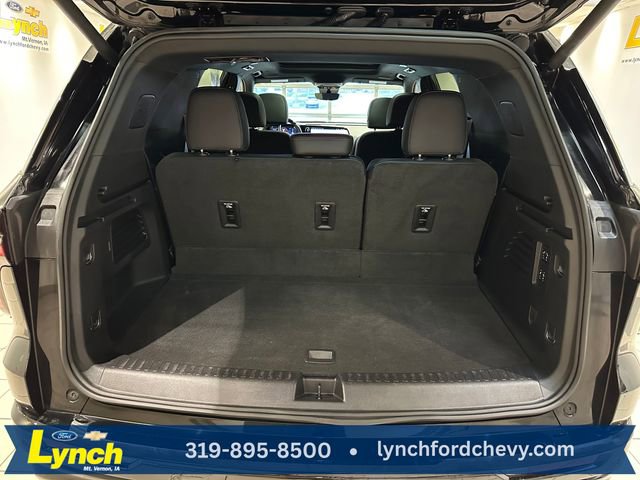 Used 2024 Chevrolet Traverse RS w/ LPO, Floor Liner Package AWD/4WD image 24