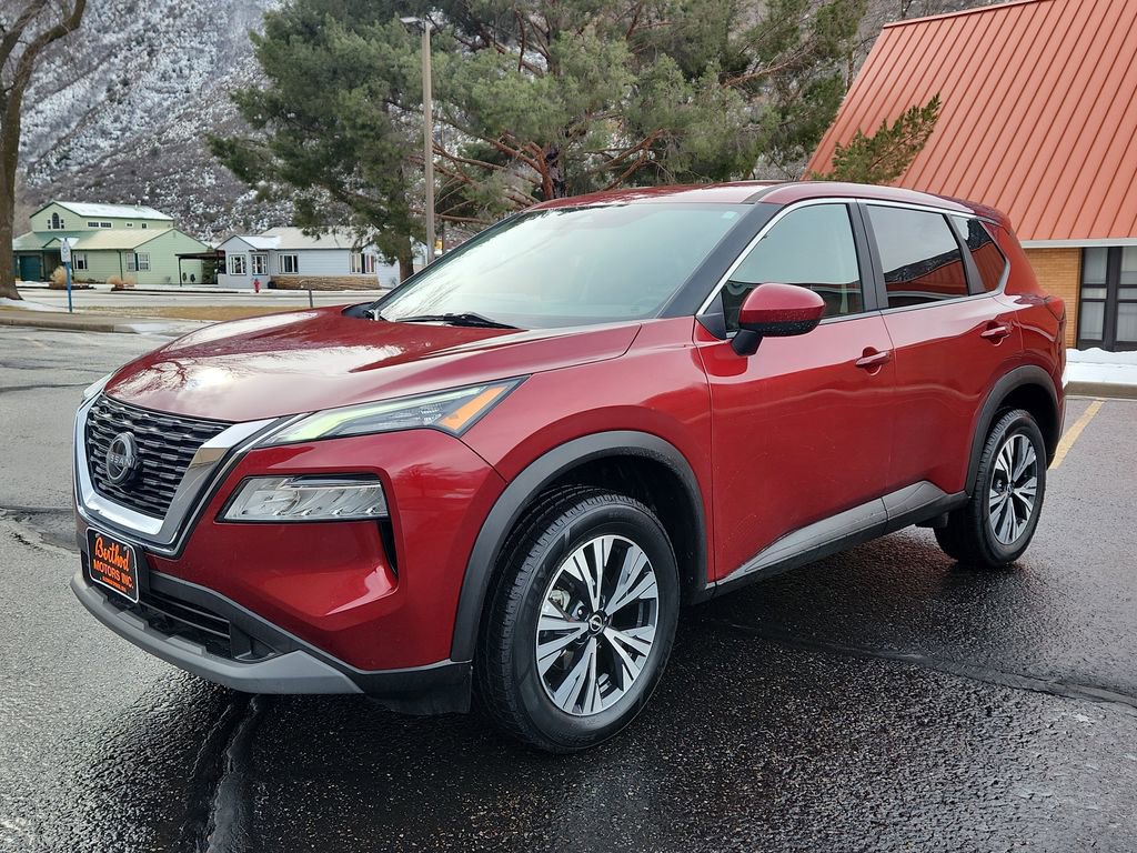 Used 2023 Nissan Rogue SV image 4