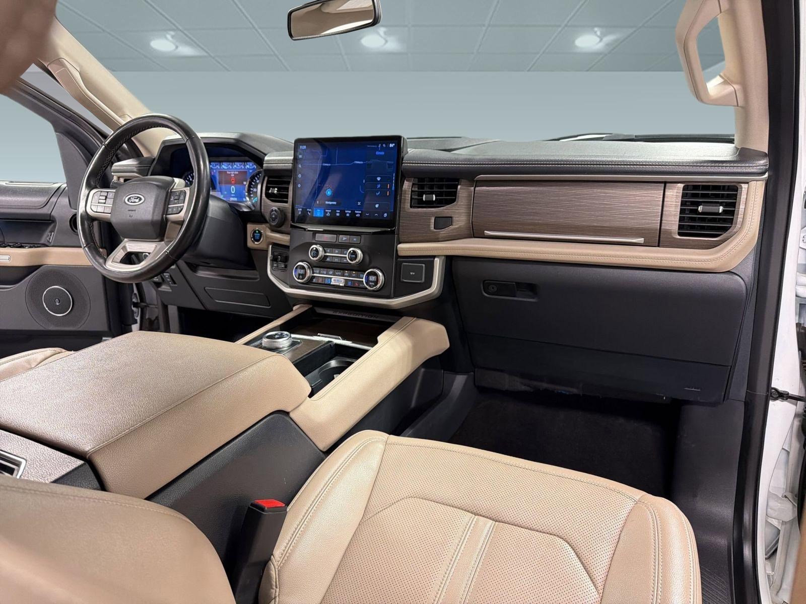 Used 2023 Ford Expedition Max Limited image 29