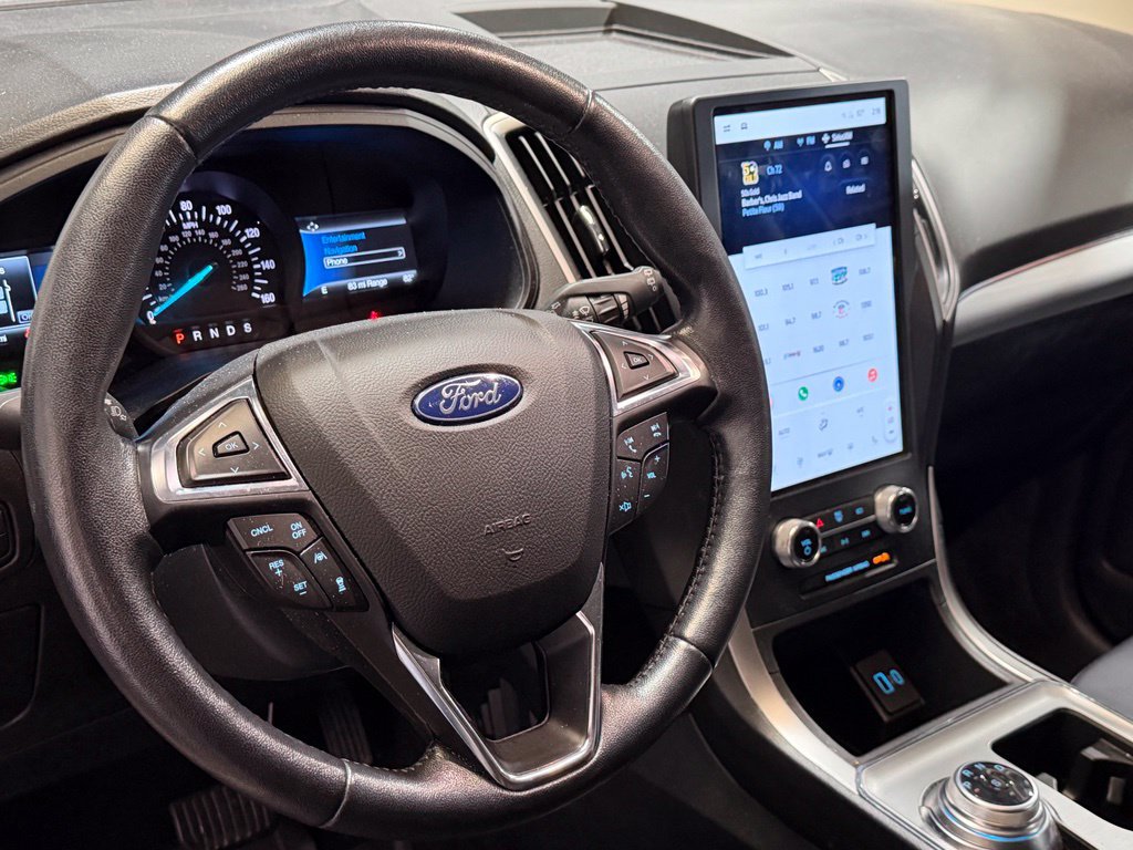 Used 2022 Ford Edge SEL w/ Convenience Package AWD/4WD image 16