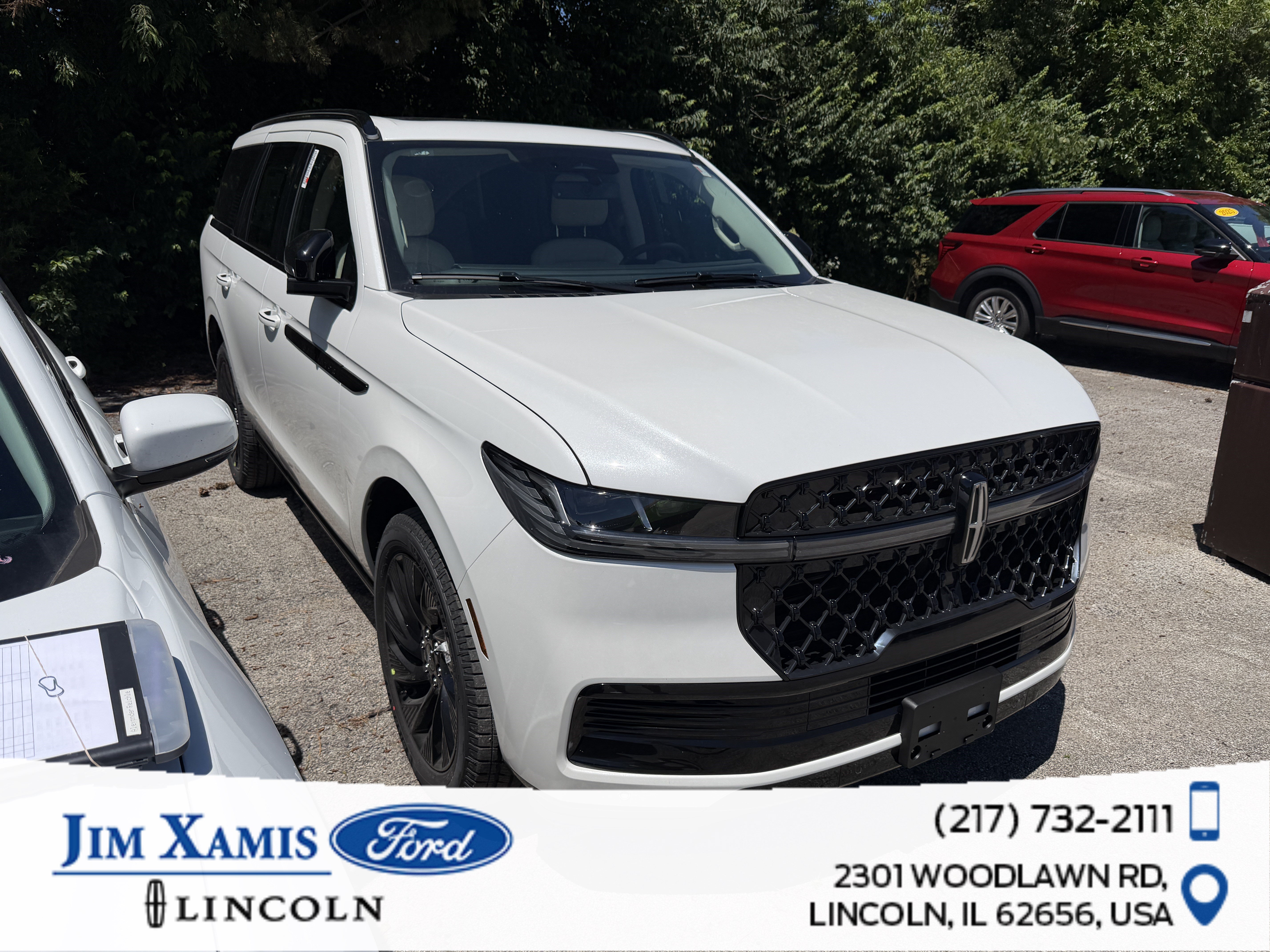 New 2027 Lincoln Navigator Reserve w/ Jet Appearance Package AWD/4WD image 1