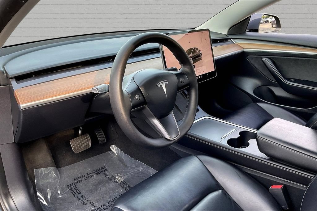 Used 2022 Tesla Model 3 Standard Range RWD image 13