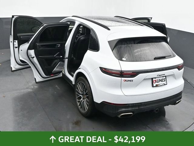 Used 2022 Porsche Cayenne image 65