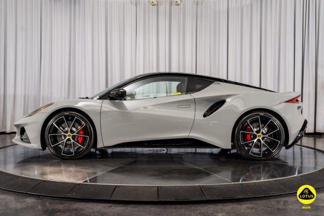 New 2025 Lotus Emira image 9