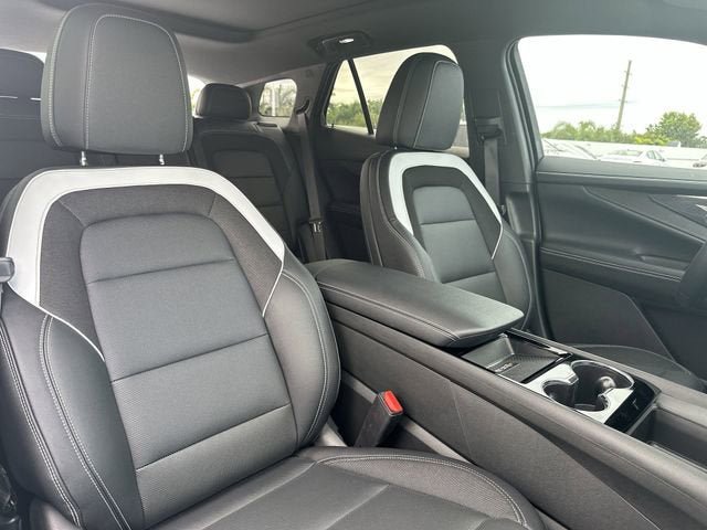 New 2025 Chevrolet Blazer EV LT w/ Super Cruise Package AWD/4WD image 28