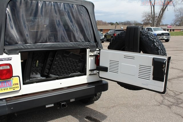 Used 2006 Jeep Wrangler Sport w/ 30" Tire & Wheel Group AWD/4WD image 25