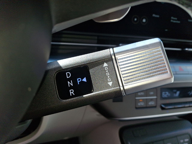 New 2027 Hyundai Kona SEL Premium FWD image 16