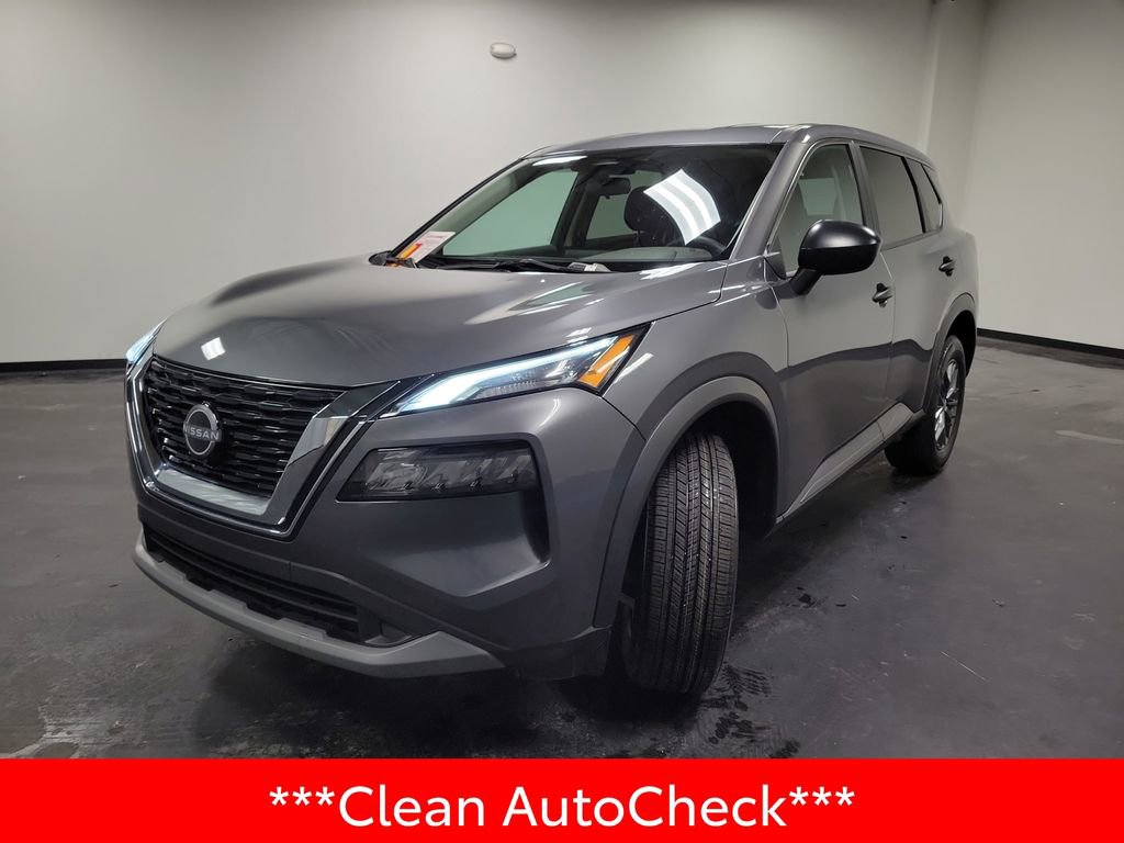 Used 2023 Nissan Rogue S image 4