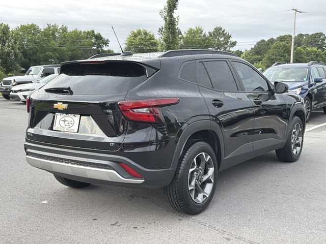Used 2024 Chevrolet Trax LT FWD image 3