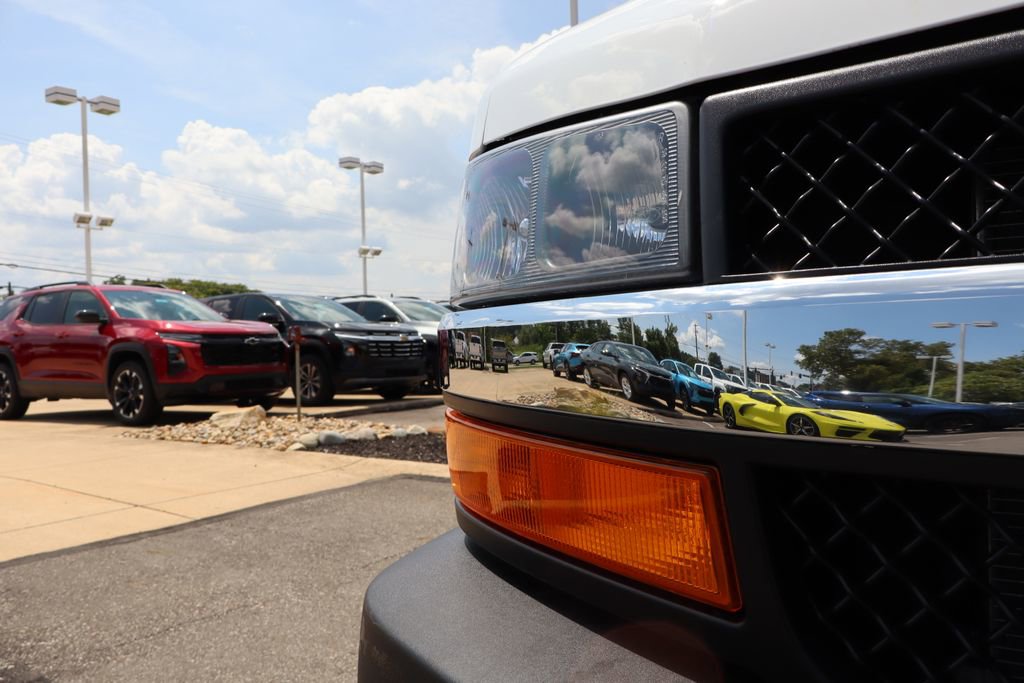 New 2025 Chevrolet Express 2500 w/ Driver Convenience Package image 3