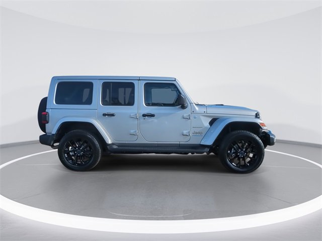 Used 2024 Jeep Wrangler Unlimited Sahara w/ Technology Group image 9