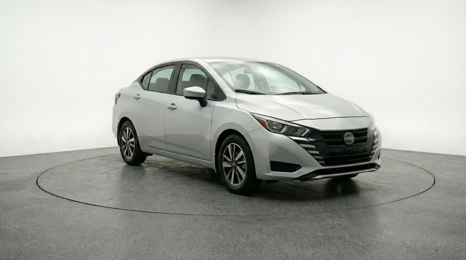 Used 2025 Nissan Versa SV FWD image 1