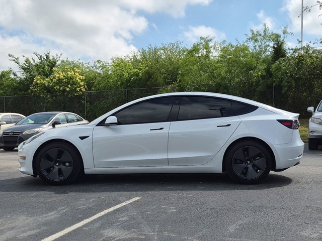 Used 2021 Tesla Model 3 Standard Range Plus RWD image 8