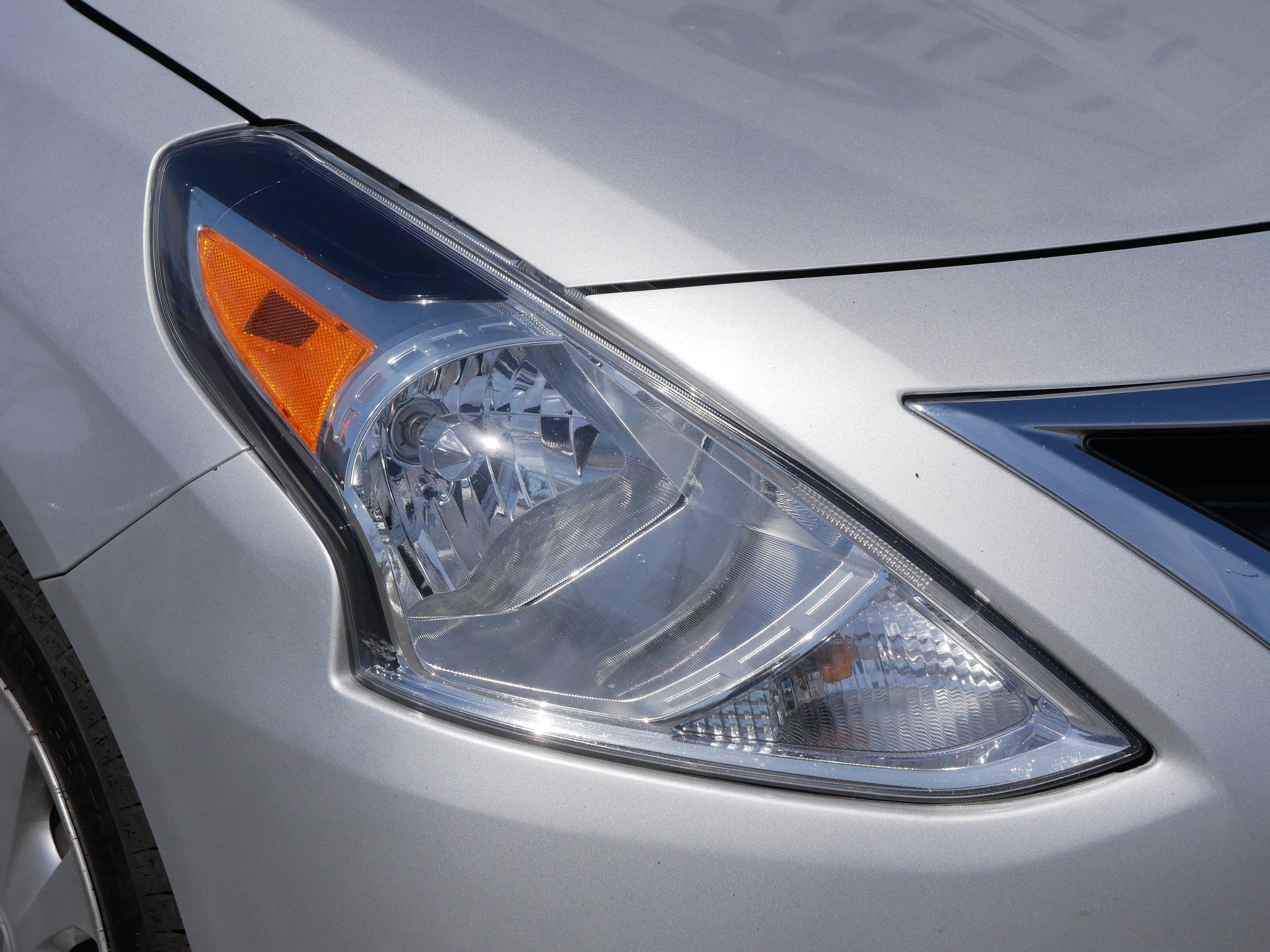 Used 2017 Nissan Versa SV FWD image 16